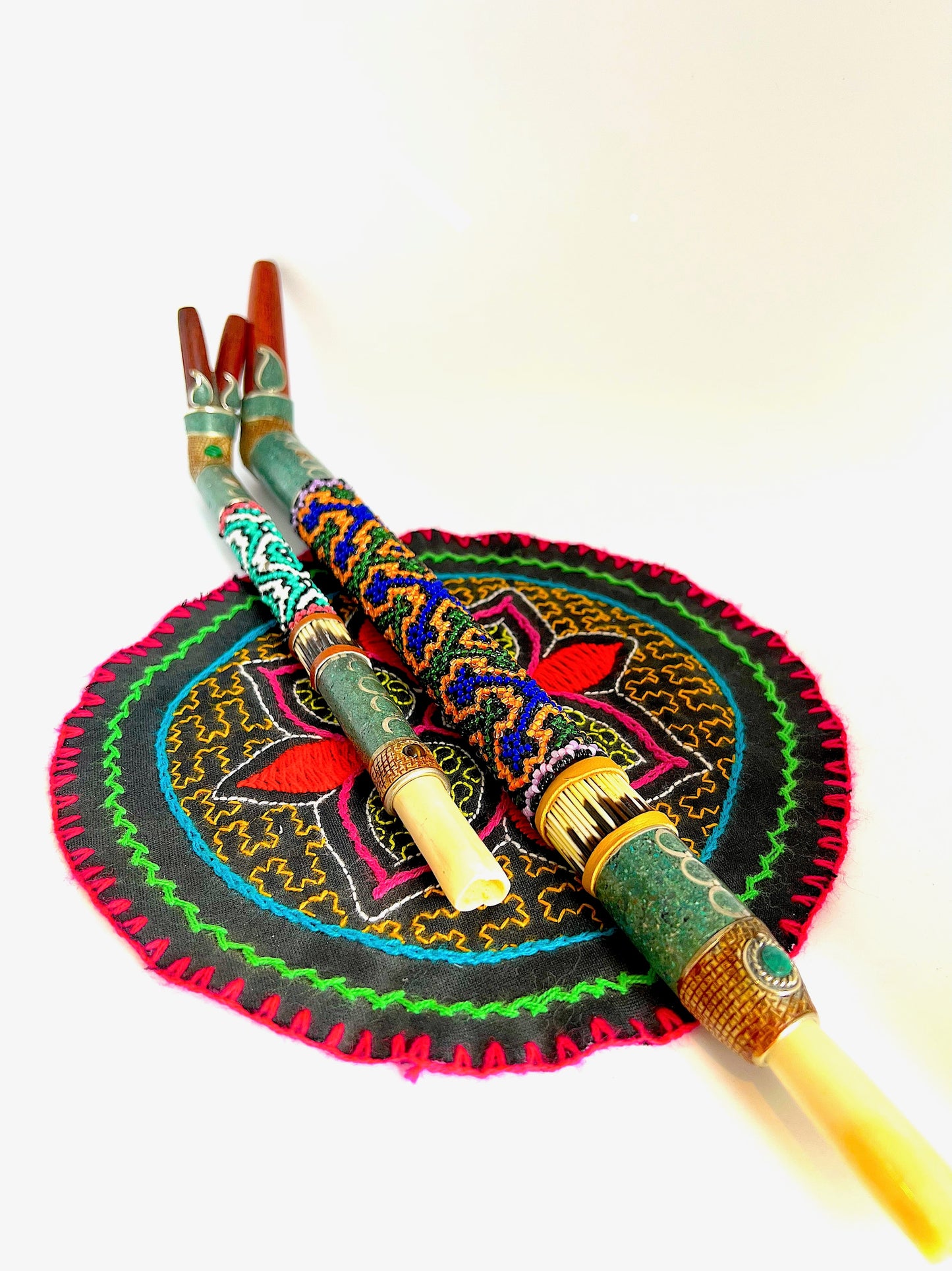 Tepi - Shipibo Redwood Bone Quill Beaded 16'' Single Barrel Awake Healer